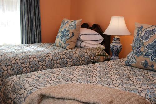 Bed & Breakfast Inn By The Bandstand