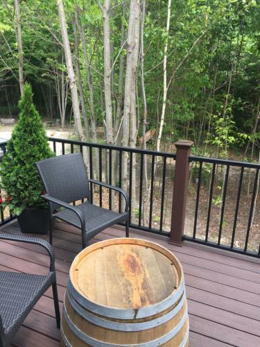 Lodge Vineyard Woods