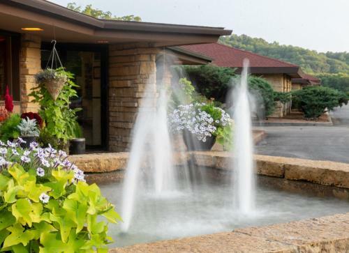 Hotel Spring Valley Inn
