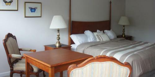 Posada High Meadows Inn