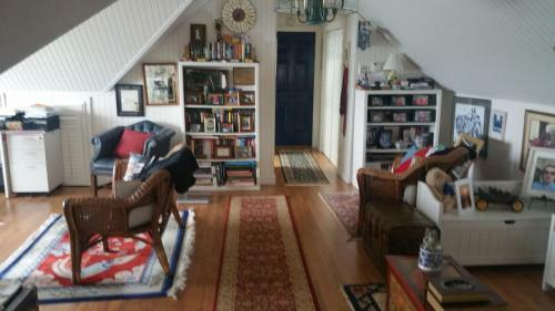 Bed & Breakfast Inn 38 Oak Bluff Circle