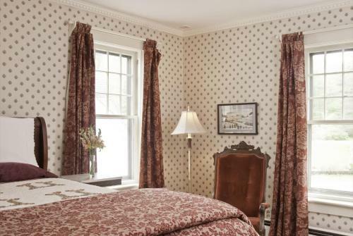 Bed & Breakfast Golden Stage Inn