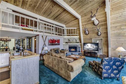 Slopeside Chalet