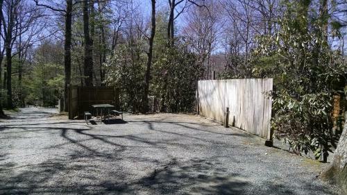 Linville Falls Campground, Rv Park, And Cabins