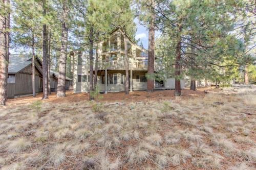 25 Topflite Ln
