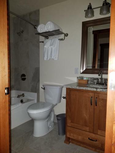 Hotel Amity Flats