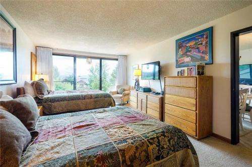 Bronze Tree Condominiums - Bt104