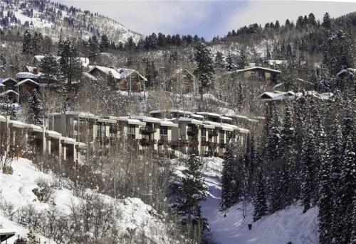 Storm Meadows Townhouses - Sth26