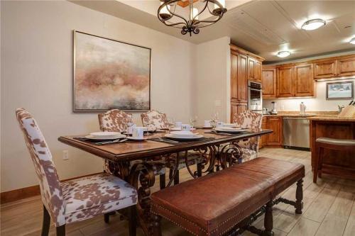 Highmark Steamboat Springs - Hm3b