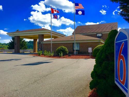 Hotel Motel 6 Hillsville