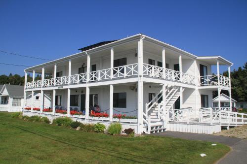 Posada Ocean Point Inn