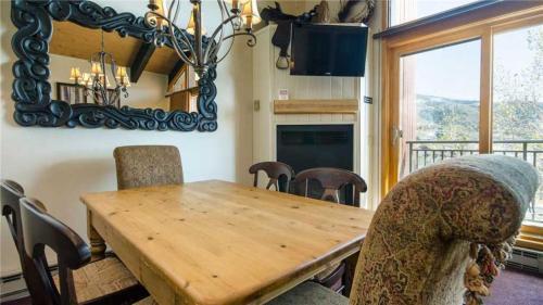 West Condominiums - W3433