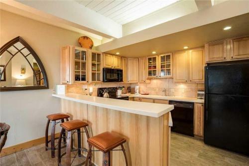 Storm Meadows Club A Condominiums - Ca111
