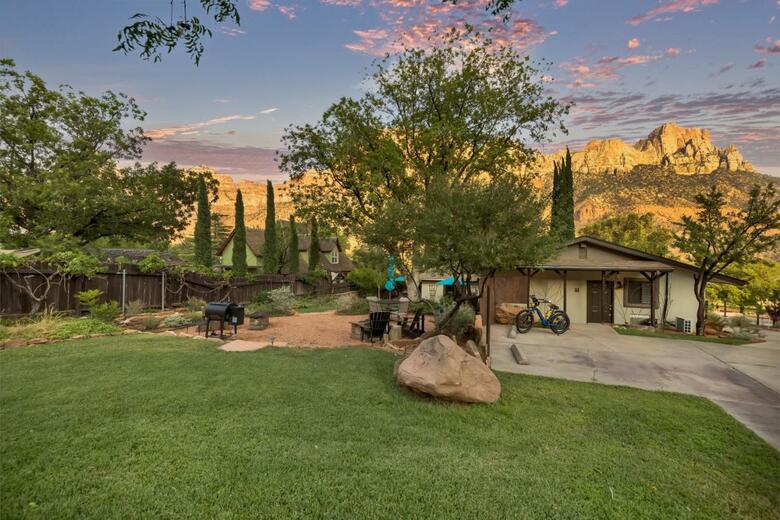 Hotel Red Rock Inn Cottages