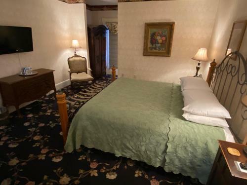 Bed & Breakfast Foley House Inn