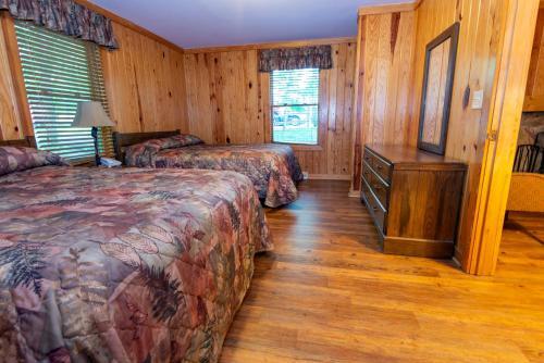 Lodge Cumberland Falls State Resort Park