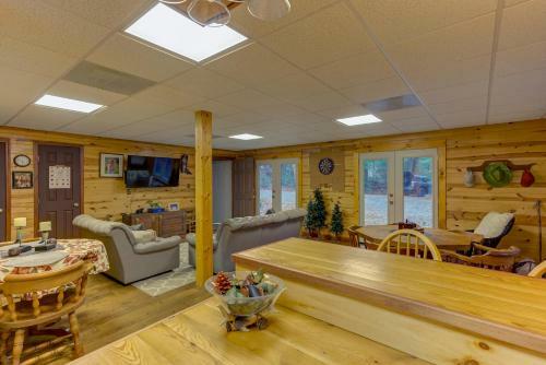 Hemlock Hideaway