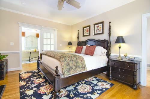 Bed & Breakfast Hillbrook Inn & Spa
