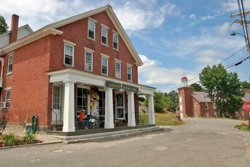 Cobb Hill Estate
