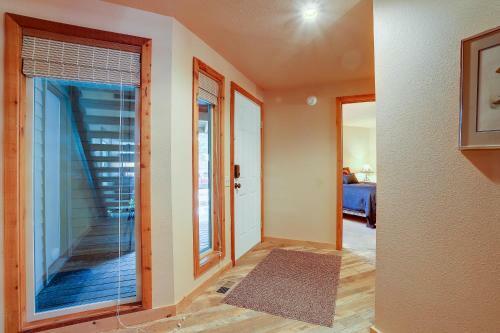 2 Conifer-hot Tub-2br/2ba