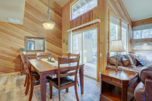 2 Conifer-hot Tub-2br/2ba