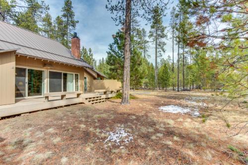 32 Cabin Cluster Ln