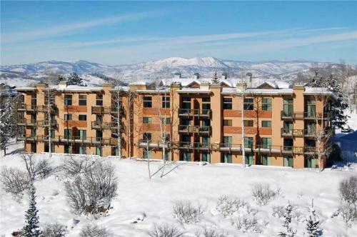 Storm Meadows Club B Condominiums - Cb115