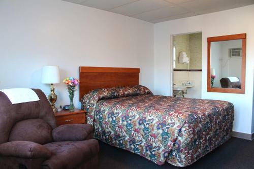 Motel Budget Host Crestview Inn