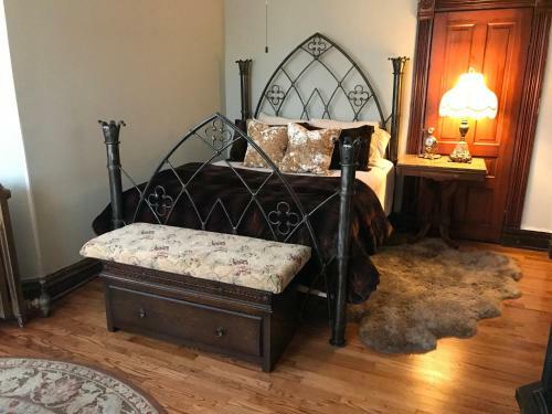 Vineyard Mansion B&B