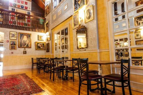 Hotel Amsterdam Castle