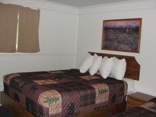 Motel Snider's Rustic Inn