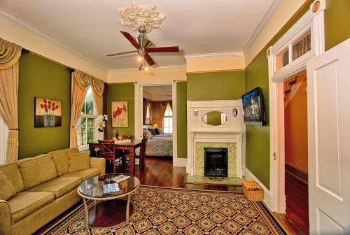 Bed & Breakfast The Jepson Estate On Forsyth Park!