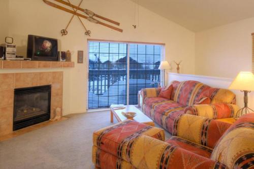 Villas At Walton Creek - V1421