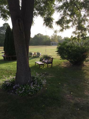 Bed & Breakfast Inn At Clearwater Pond