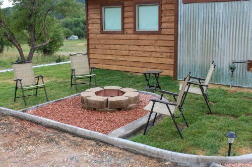 Apple Hollow Cabins