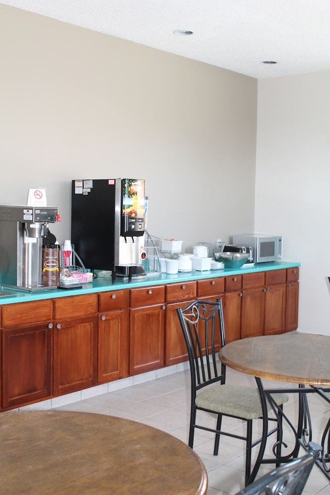 Hotel Rodeway Inn