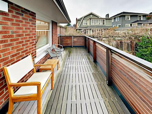 346 West Kinnear Place Home