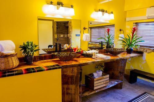 Nomads Hotel