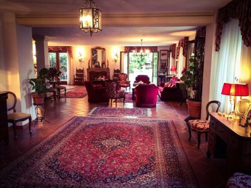 A Villa Esperia Bed And Breakfast