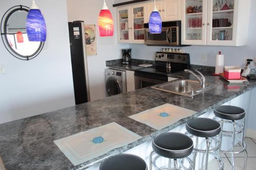 Apartamento Beachfront II #305 Condo