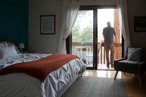 Bed & Breakfast Pueblo Canyon Inn