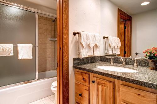Shadowbrook 506