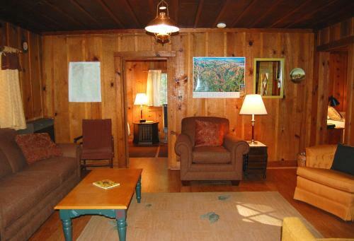 6s Fretz's Den