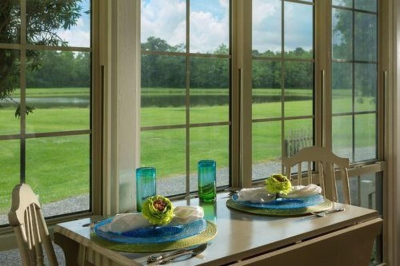 Maison D'memoire Bed & Breakfast Cottages