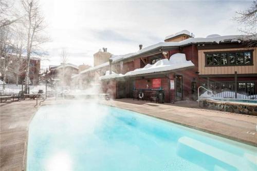 Phoenix At Steamboat - P105
