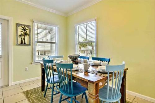 Coral Casita (townhouse)
