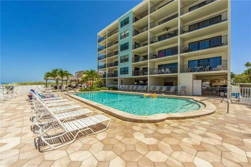 502 Sandy Shores Condos