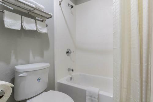 Motel Scottish Inn And Suites Tomball