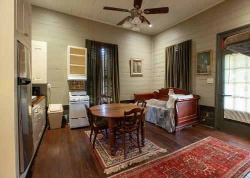 Bed & Breakfast Fair Havens Plantation