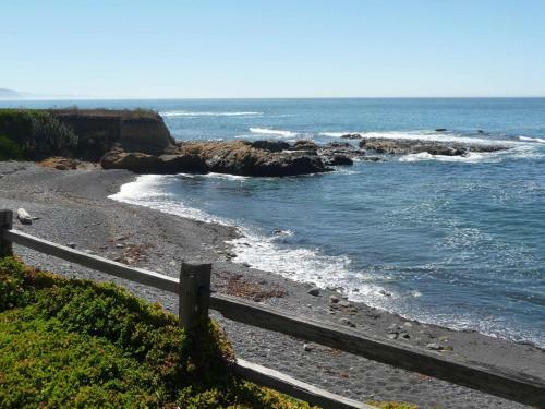 Posada The Oceanfront Inn